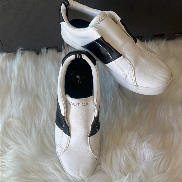 Nautica White and Black Sneakers Sleek Modern Design - Picture 10 of 16